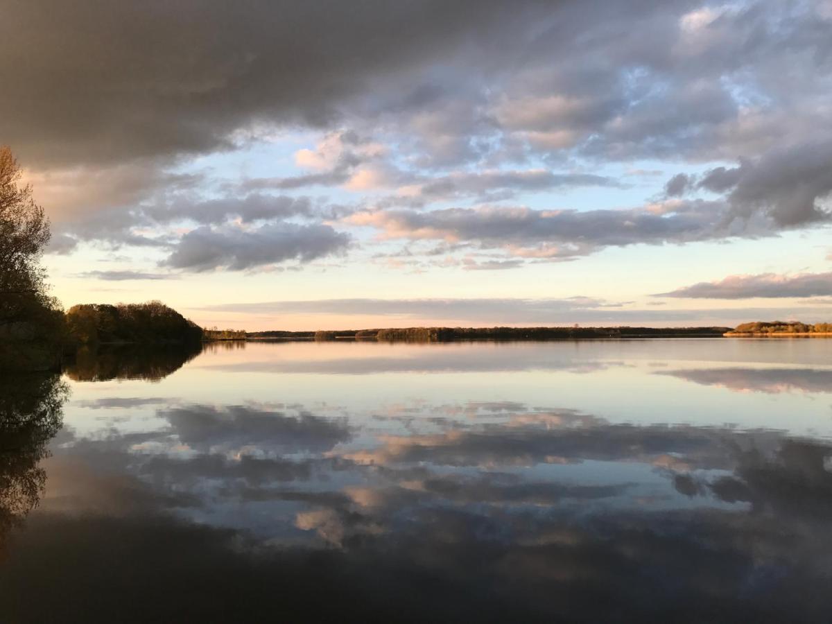 Zarrentin am Schaalsee Fischhaus Am Schaalsee מראה חיצוני תמונה